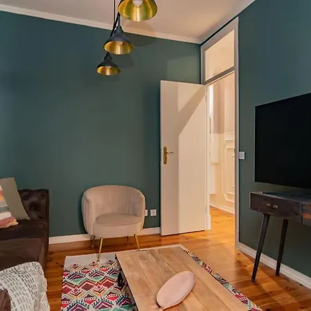 Charming Tram 28 W/ac, Heating Apartamento *